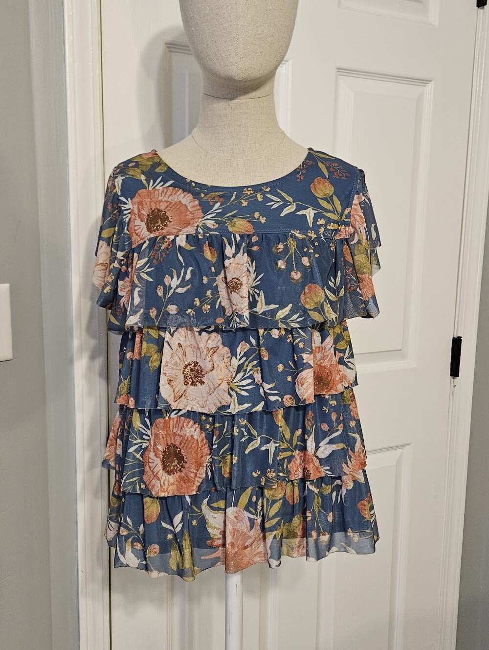 LC Lauren Conrad Blue Floral Tiered Ruffle Blouse